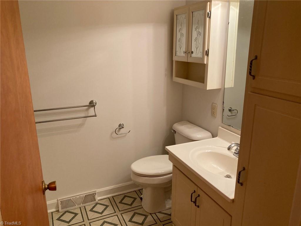 238 Johns Road Lexington, NC 27295 - Photo 17 of 48 Gallery Image 17