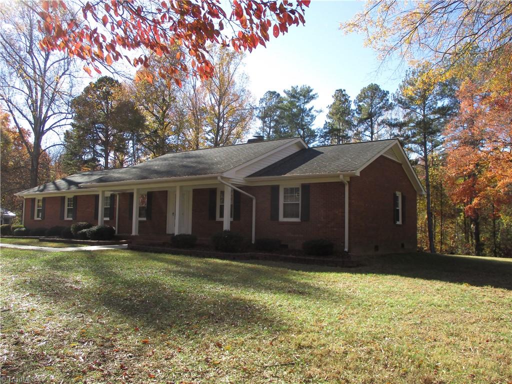 238 Johns Road Lexington, NC 27295 - Photo 3 of 48 Gallery Image 3