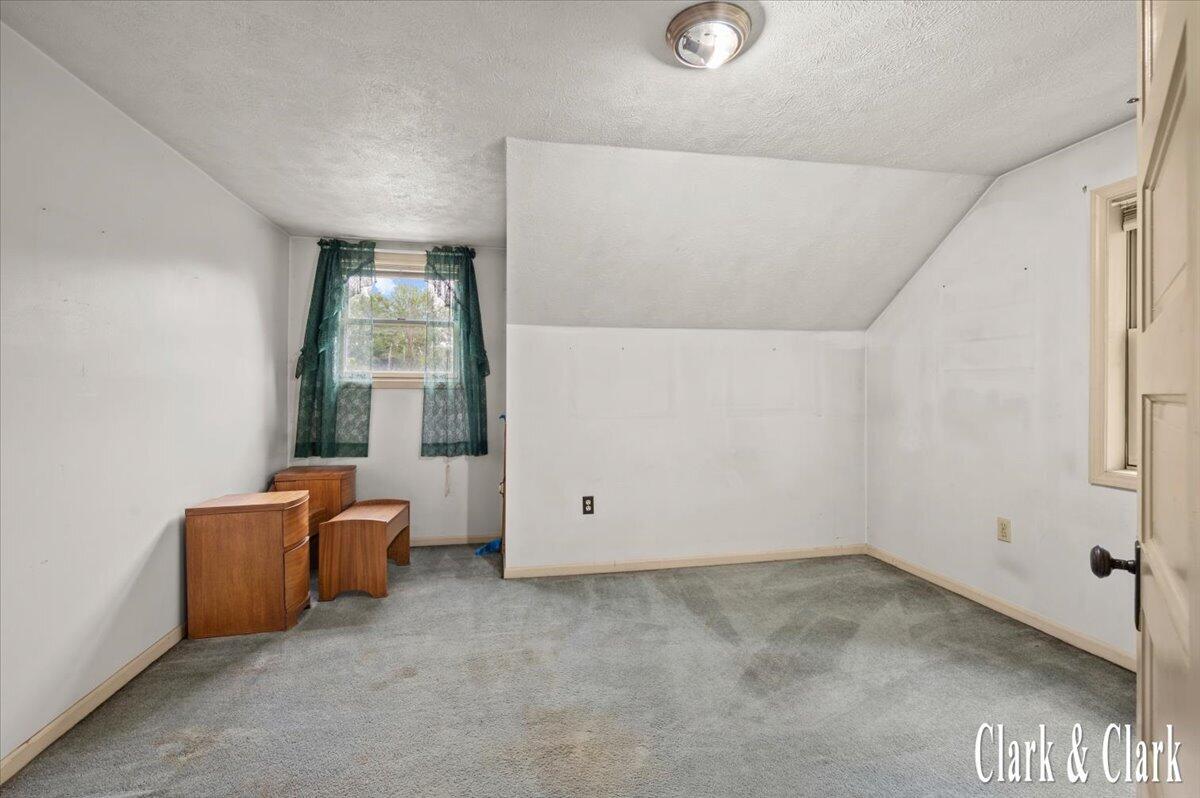 8727 North Amble Road Howard City, MI 49329 - Photo 13 of 37 66-Interior 10a