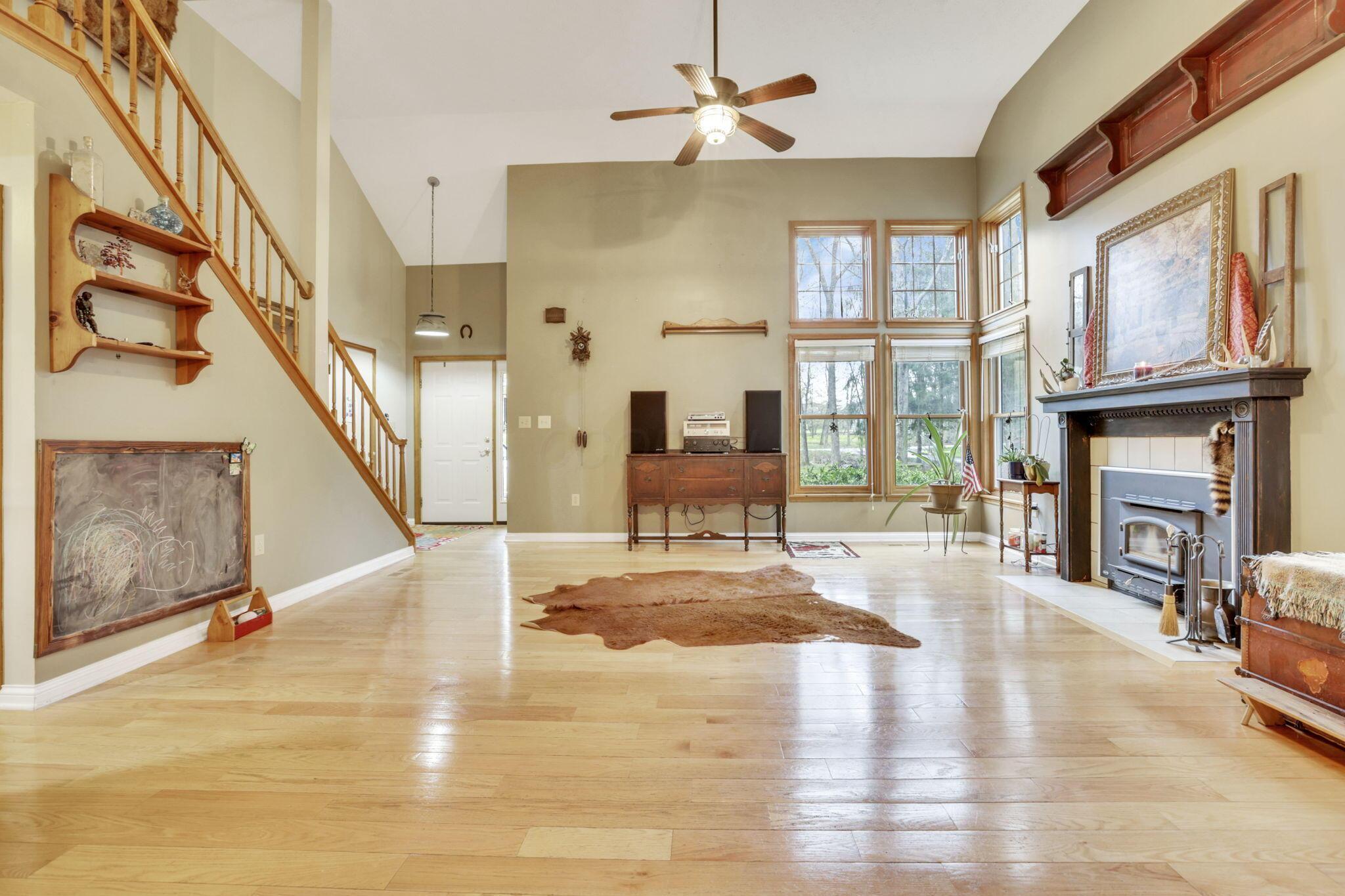 221 Forward Pass Road Southwest Pataskala, OH 43062 - Photo 10 of 53 12-web-or-mls-0D3A2443