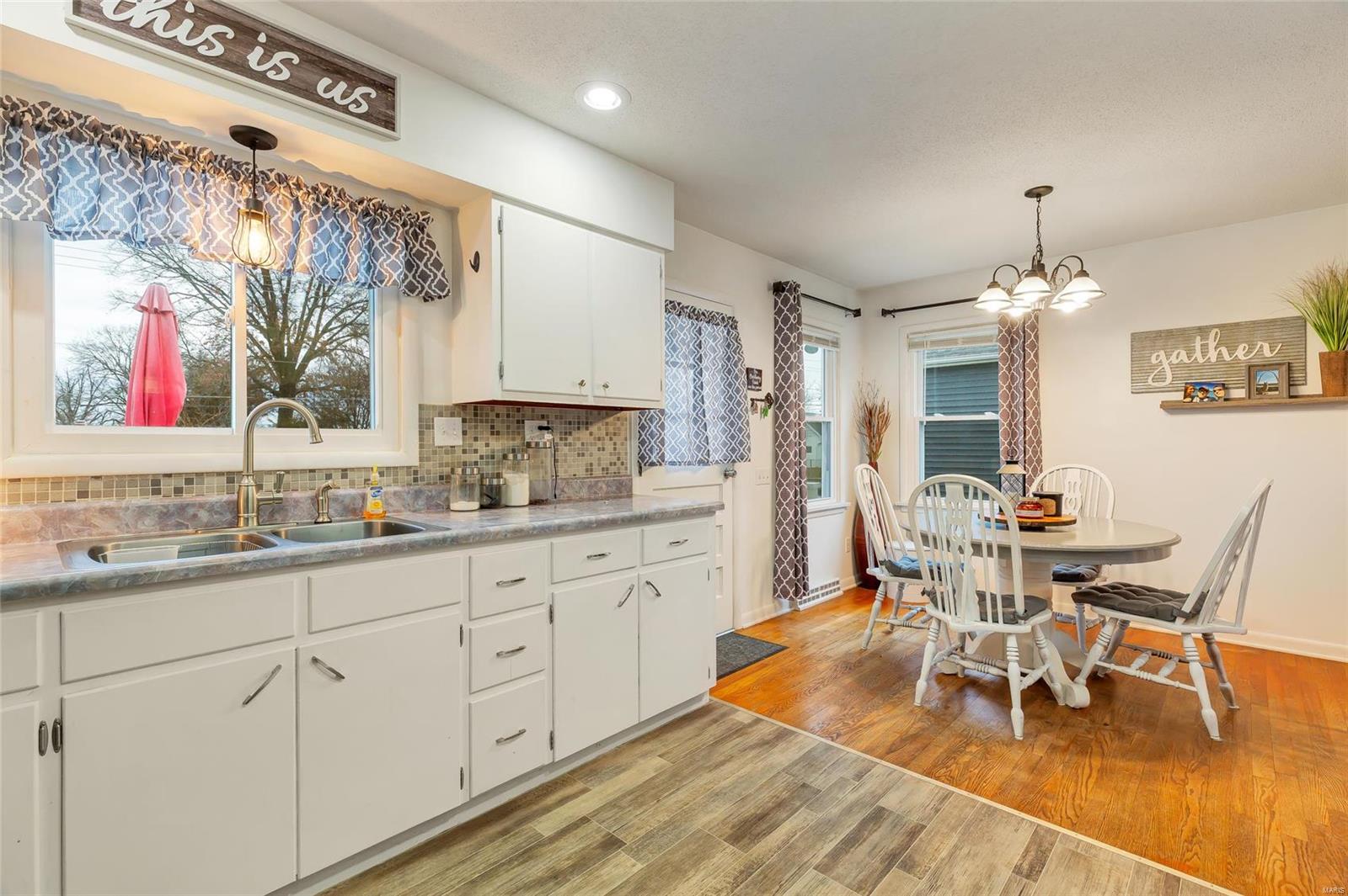 405 North Moore Street Waterloo, IL 62298 - Photo 12 of 34