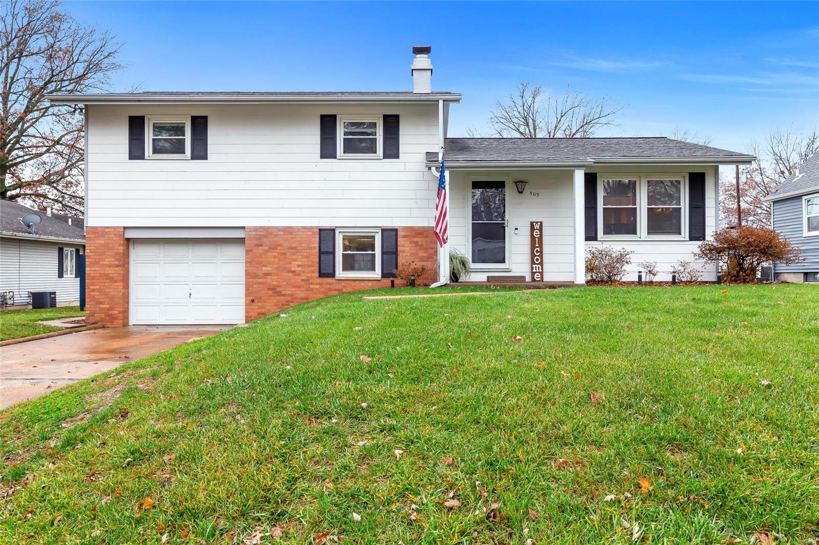 405 North Moore Street Waterloo, IL 62298 - Photo 2 of 34