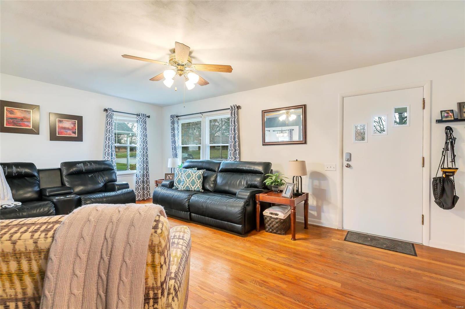 405 North Moore Street Waterloo, IL 62298 - Photo 5 of 34