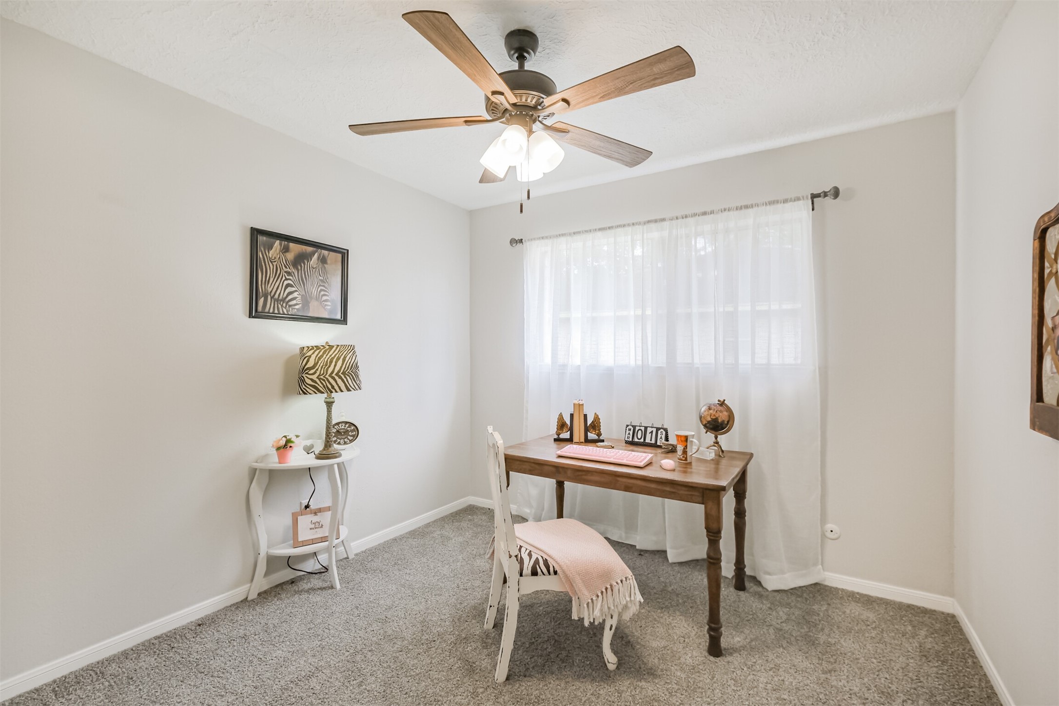 2705 Parrott Avenue Rosenberg, TX 77471 - Photo 22 of 37 a dining room with furniture and window
