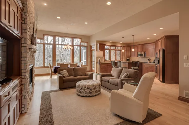 $624,000 | 121 Viking Court, Mankato, MN 56001