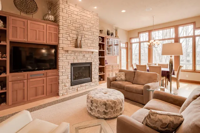 $624,000 | 121 Viking Court, Mankato, MN 56001