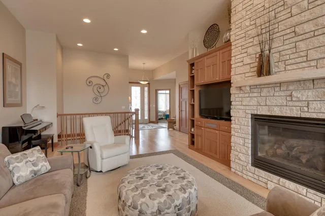 $624,000 | 121 Viking Court, Mankato, MN 56001