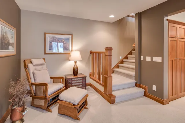 $624,000 | 121 Viking Court, Mankato, MN 56001