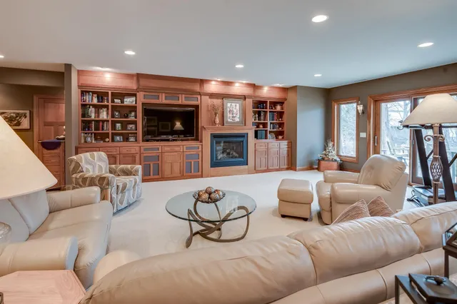 $624,000 | 121 Viking Court, Mankato, MN 56001