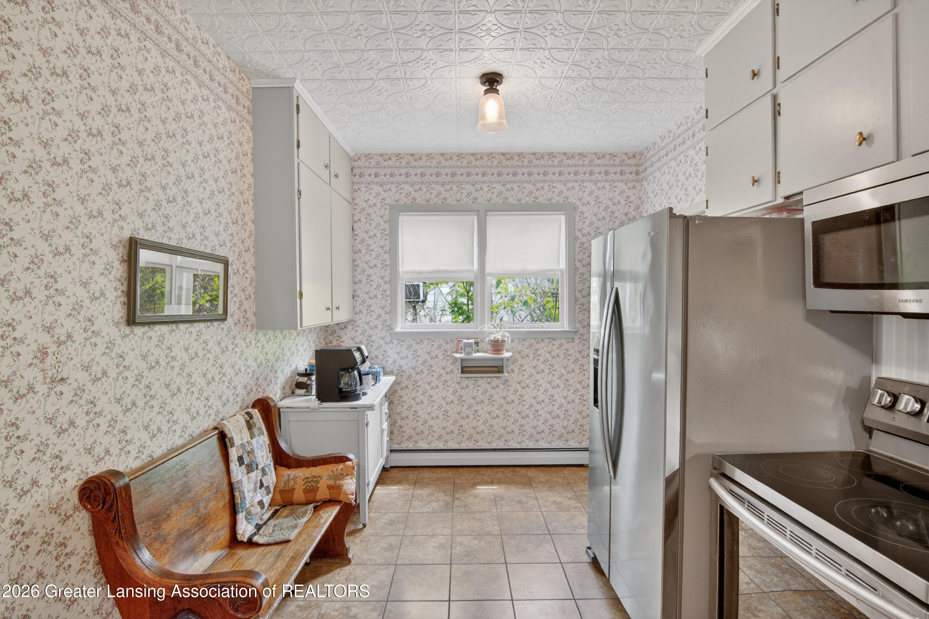 161 West Chicago Street Coldwater, MI 49036 - Photo 21 of 63 161-W-Chicago-Rd-Coldwater-Windowstill 2
