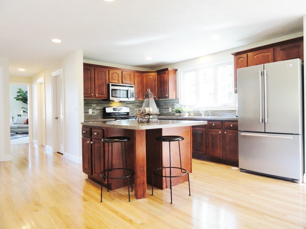 20 Marjorie Lane Rutland, MA 01543 - Photo 6 of 30 Gallery Image 6