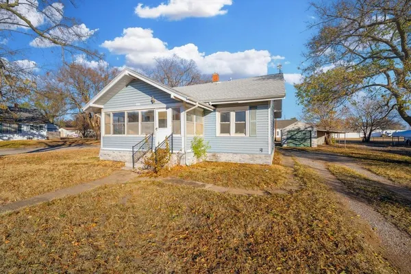 $75,000 | 406 East 1st Avenue, Norwich, KS 67118