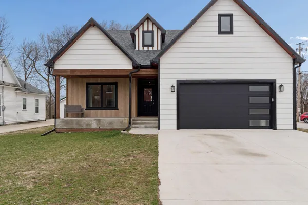 $589,000 | 97 8th Street South, Northwood, IA 50459