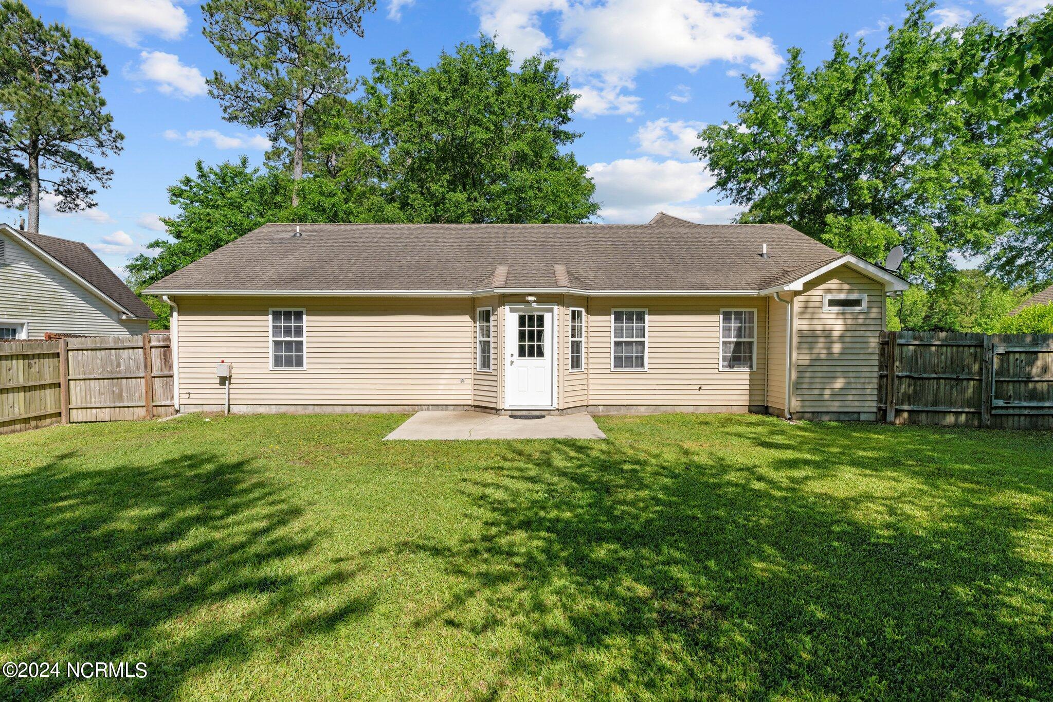 1104 Tebo Road New Bern, NC 28562 - Photo 26 of 32 Backyard