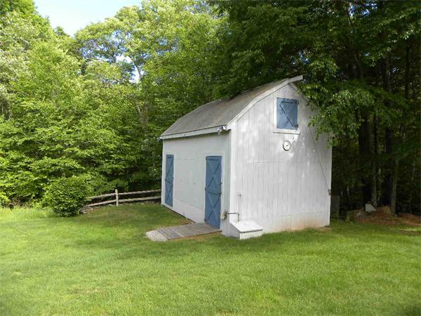 27 Haggerty Road Charlton, MA 01507 - Photo 3 of 29