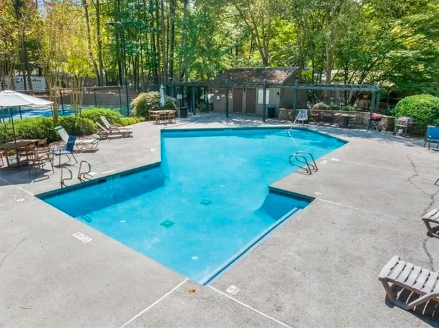 $1,950 | 2105 Cumberland Court Southeast, Smyrna, GA 30080