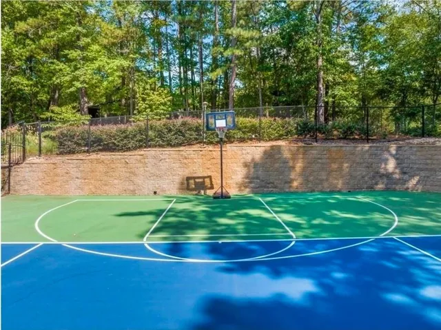 $1,950 | 2105 Cumberland Court Southeast, Smyrna, GA 30080