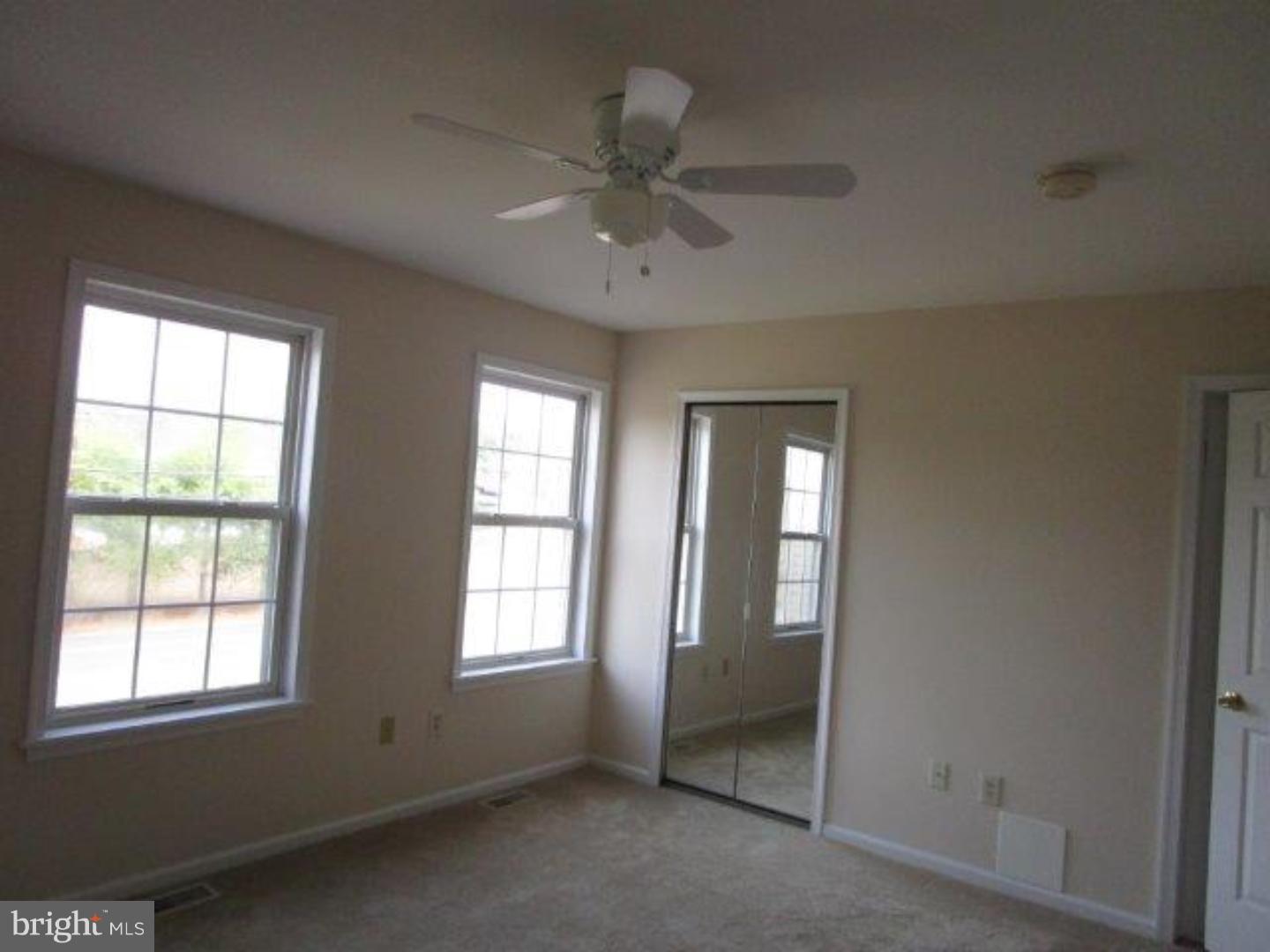 417 Delanco Road Beverly, NJ 08010 - Photo 11 of 19