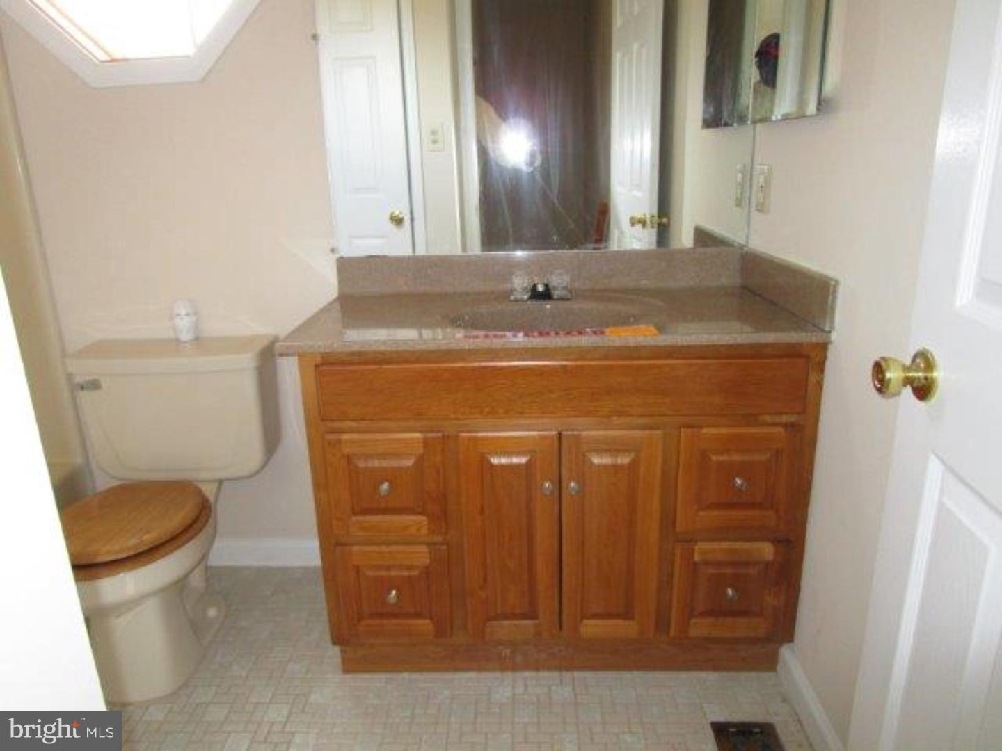 417 Delanco Road Beverly, NJ 08010 - Photo 9 of 19