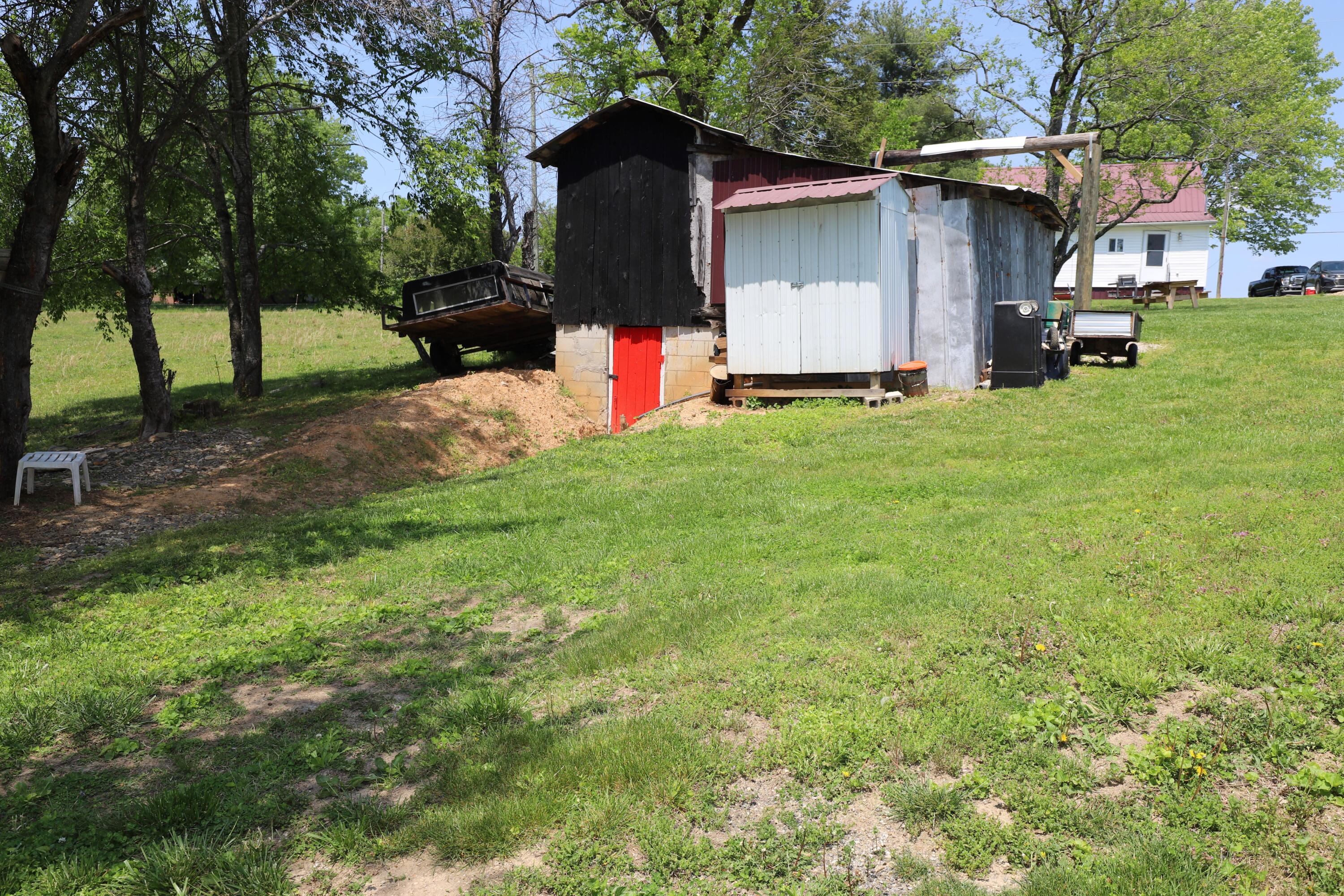 3675 Hickory Nut Road Nancy, KY 42544 - Photo 8 of 19 IMG_0358rsize