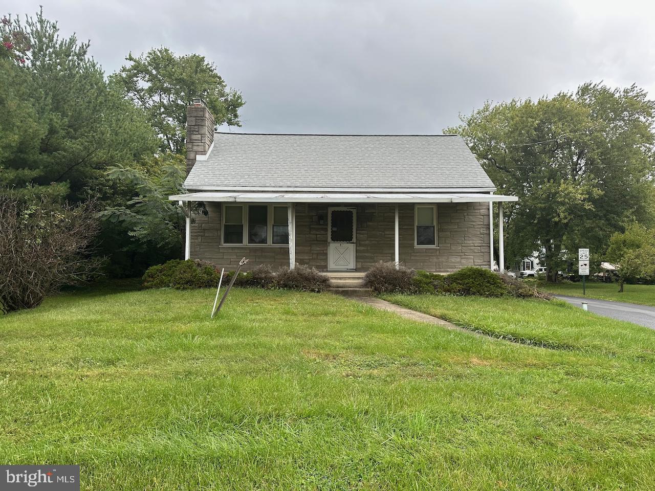 817 Bridge Street Spring City, PA 19475 - Photo 8 of 30 Gallery Image 8