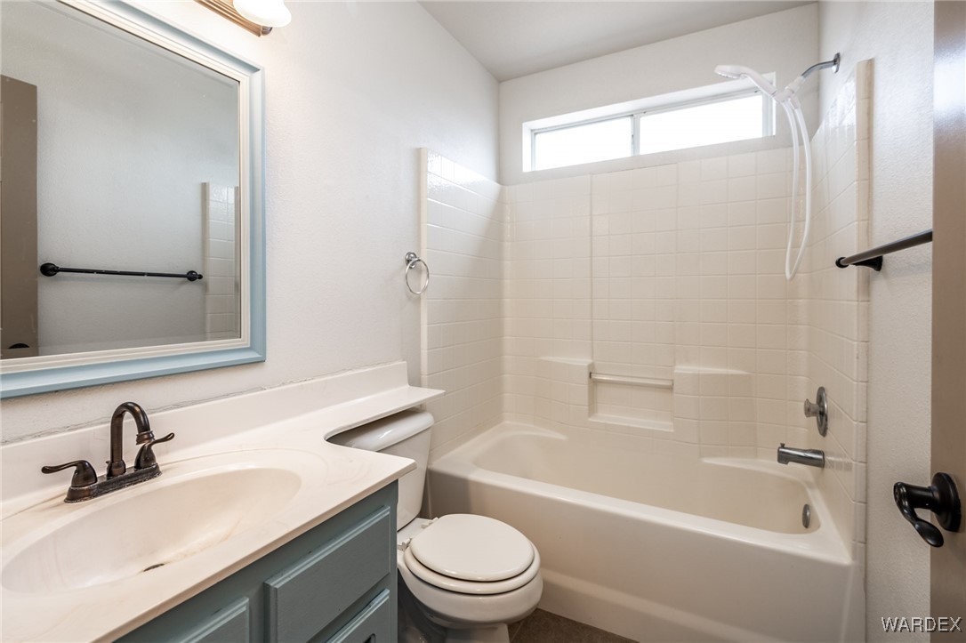 3648 North Neptune Road Golden Valley, AZ 86413 - Photo 12 of 31 Bathroom