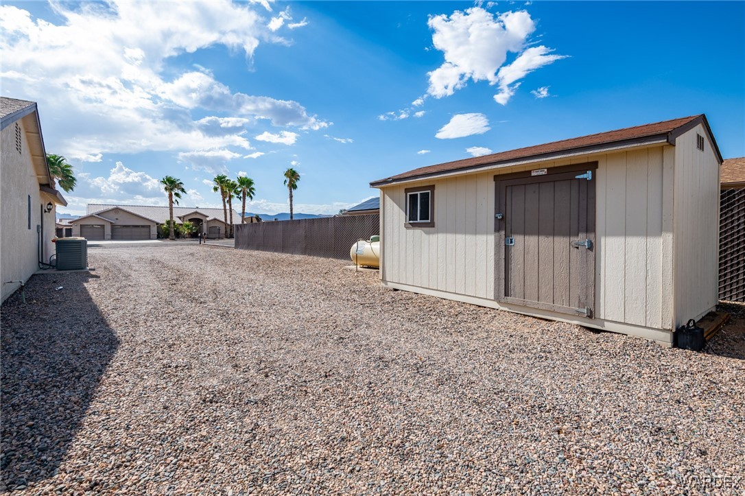 3648 North Neptune Road Golden Valley, AZ 86413 - Photo 30 of 31 Yard