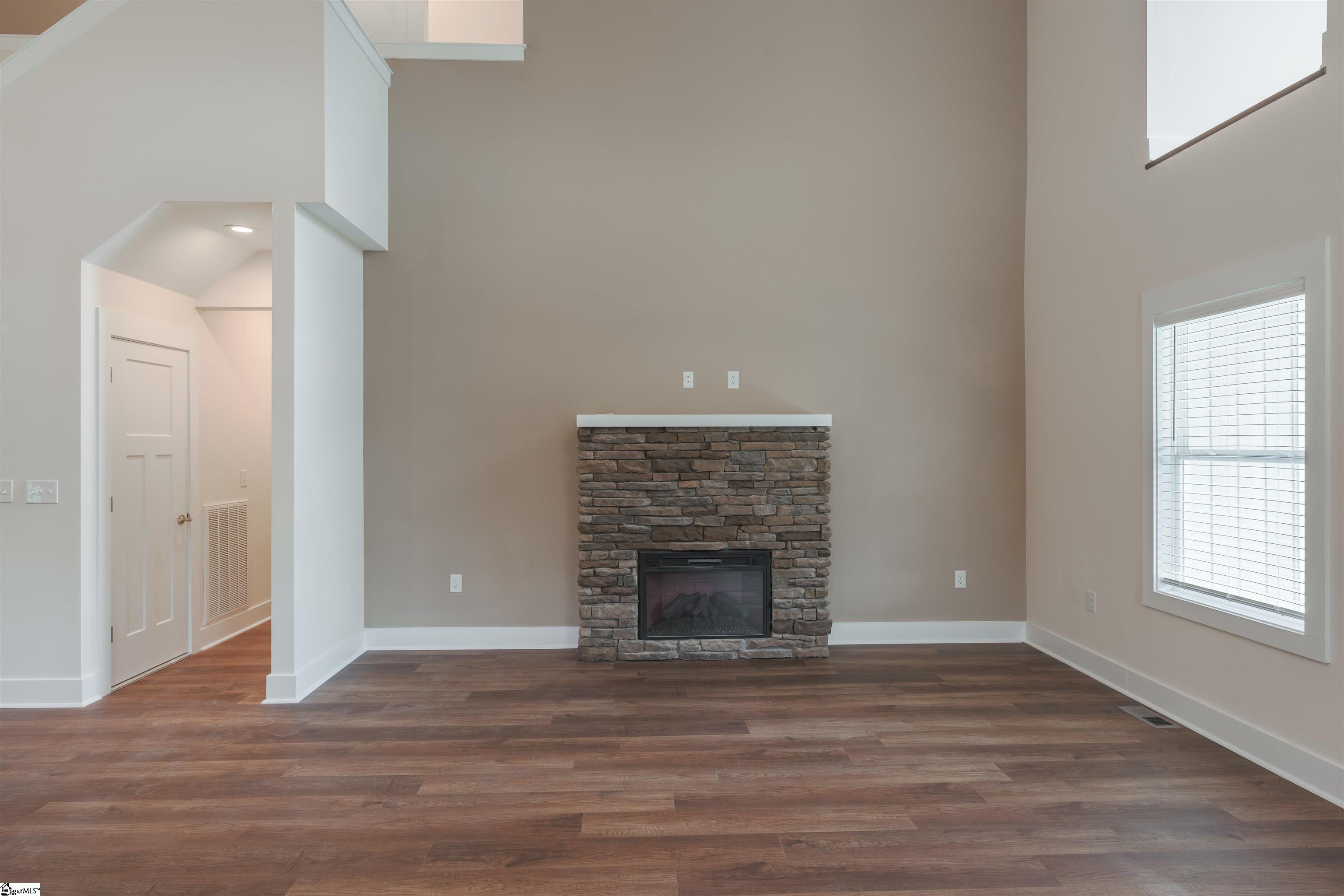 15004 Beacon Ridge Drive Seneca, SC 29678 - Photo 5 of 46