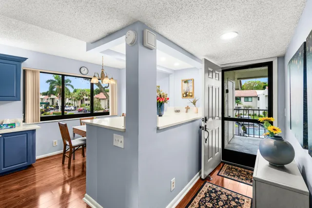 $2,700 | 5687 Fairway Park Drive, Unit 204, Boynton Beach, FL 33437