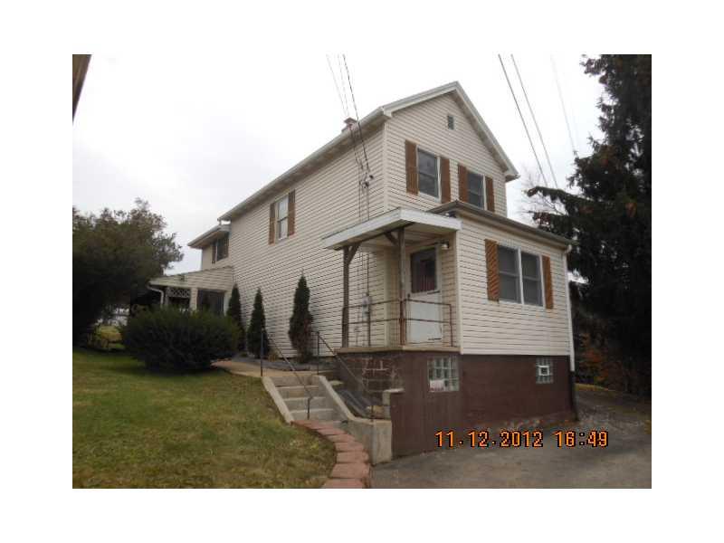 1060 Sun Valley Road Irwin, PA 15642 - Photo 1 of 20 Exterior Front.