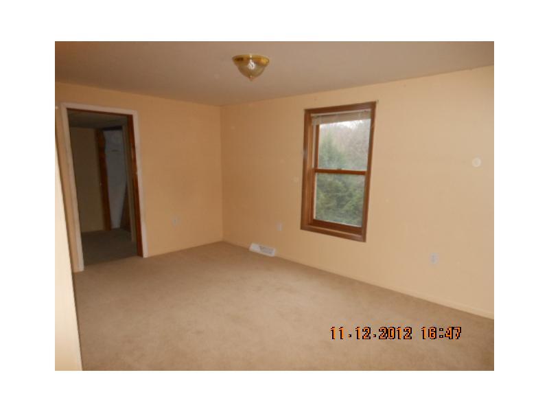 1060 Sun Valley Road Irwin, PA 15642 - Photo 7 of 20 Bedroom.