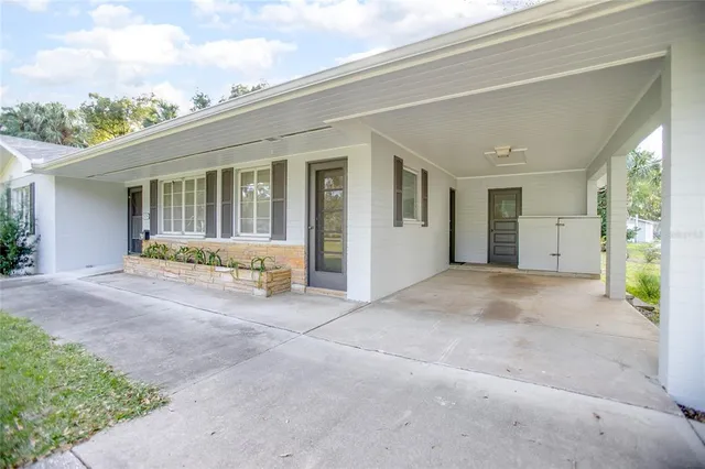 a view of house with outdoor space and porch