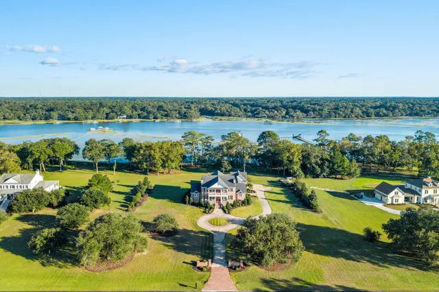 $3,800,000 | 2847 Anchor Watch Drive, Wadmalaw Island, SC 29487