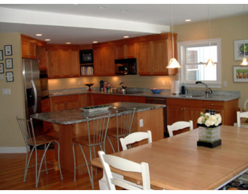 74 Brookside Road Needham, MA 02492 - Photo 5 of 12