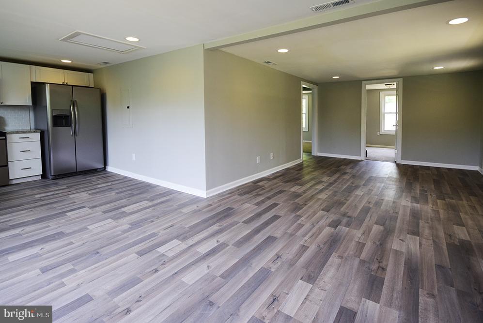 211 Sandy Ridge Road Fredericksburg, VA 22405 - Photo 5 of 24 Interior (General)