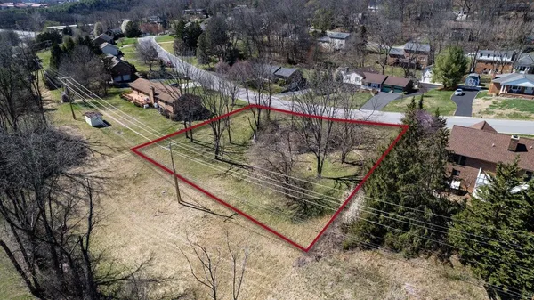 $85,000 | 810 Lammermoor Drive, Staunton, VA 24401