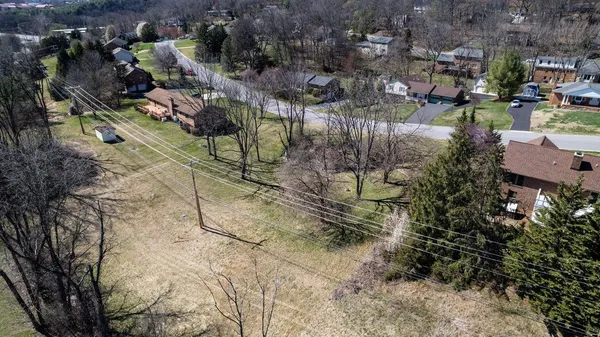 $85,000 | 810 Lammermoor Drive, Staunton, VA 24401