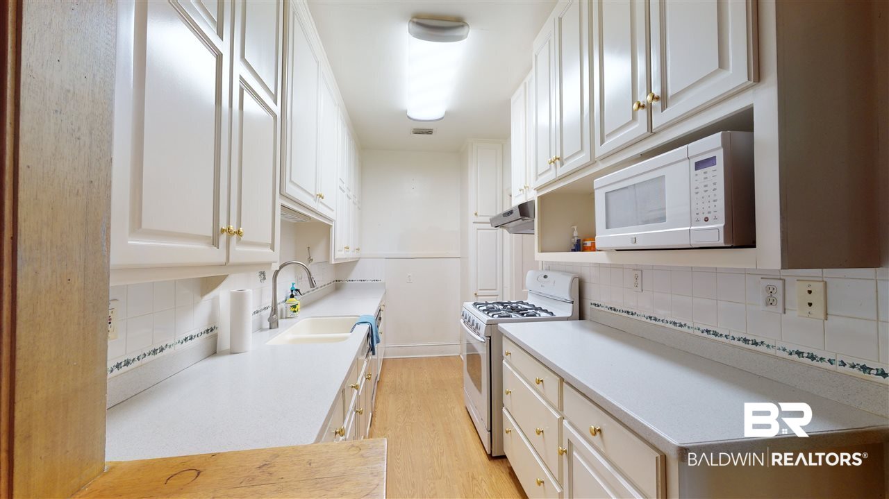 161 Crenshaw Street Mobile, AL 36606 - Photo 7 of 19