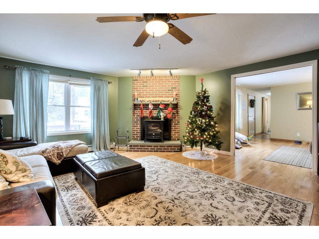 9 Dwight Road Nottingham, NH 03290 - Photo 14 of 36