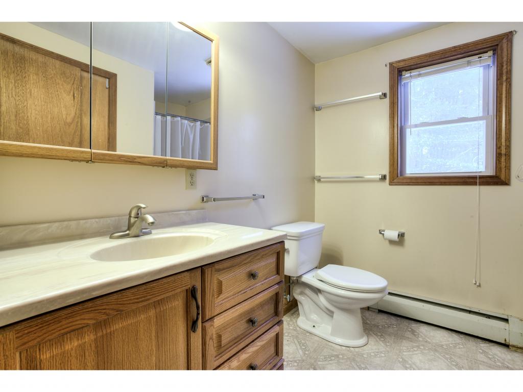9 Dwight Road Nottingham, NH 03290 - Photo 22 of 36