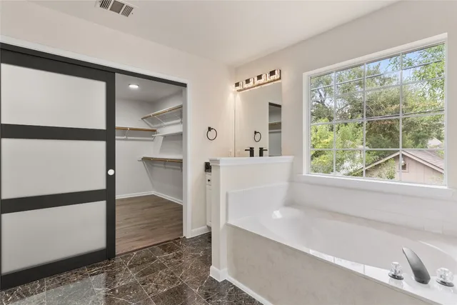 $579,900 | 13102 Hunters Chase Drive, Austin, TX 78729