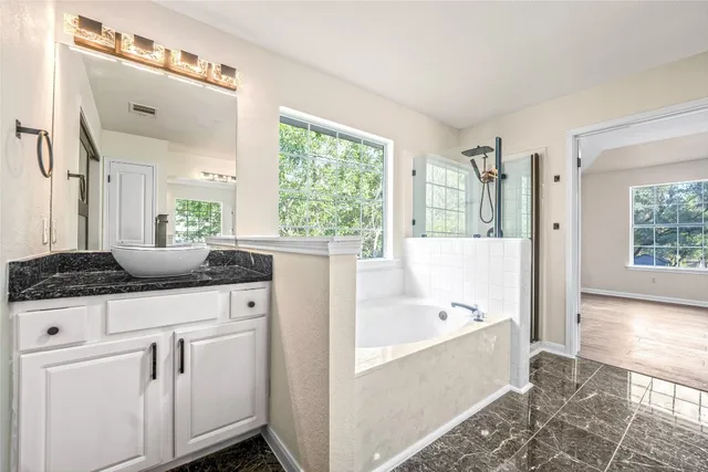 $579,900 | 13102 Hunters Chase Drive, Austin, TX 78729