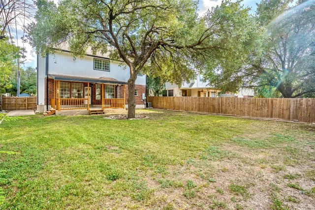 $579,900 | 13102 Hunters Chase Drive, Austin, TX 78729