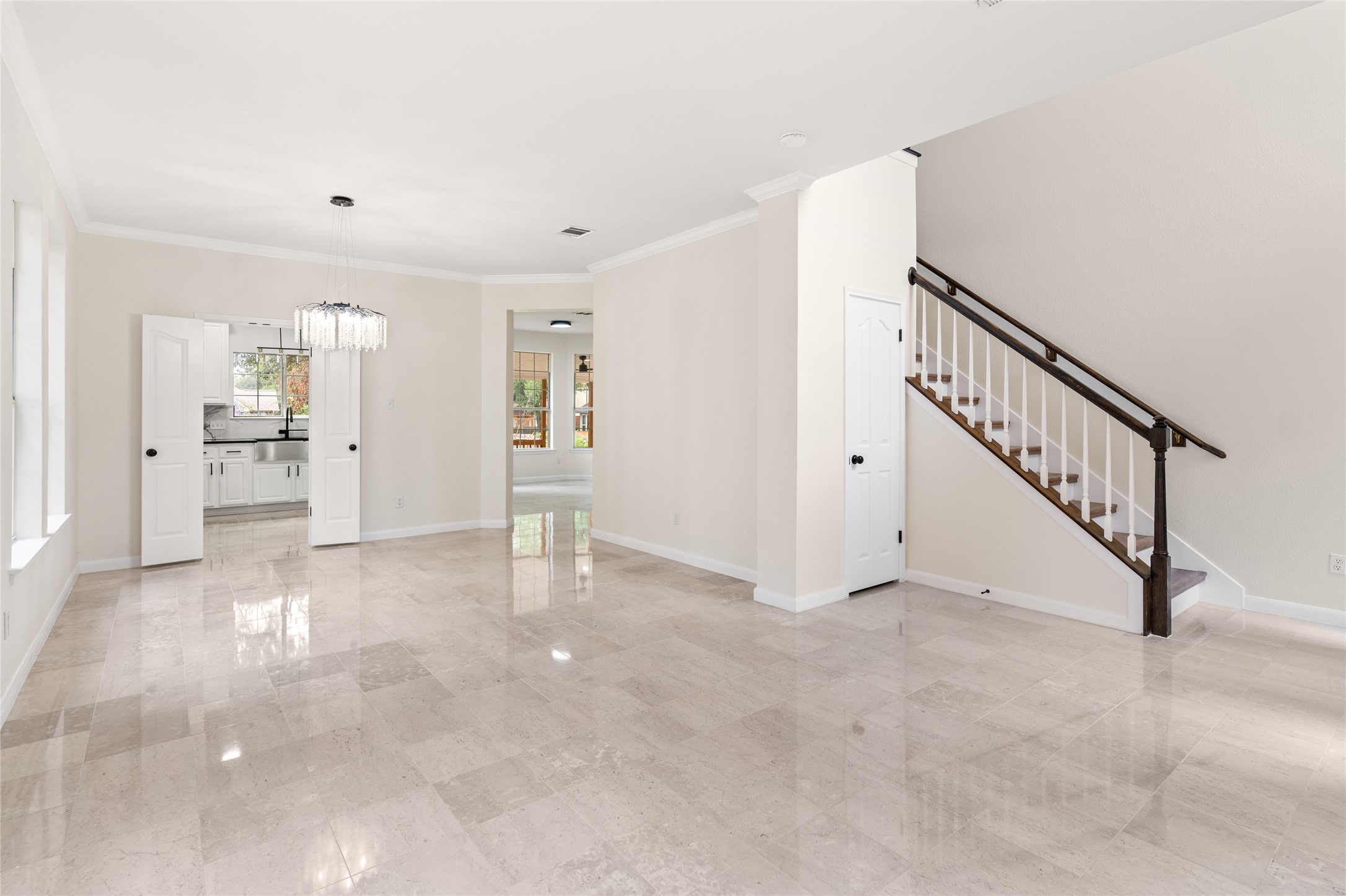 13102 Hunters Chase Drive Austin, TX 78729 - Photo 7 of 39 a view of an empty room