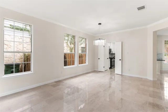 $579,900 | 13102 Hunters Chase Drive, Austin, TX 78729