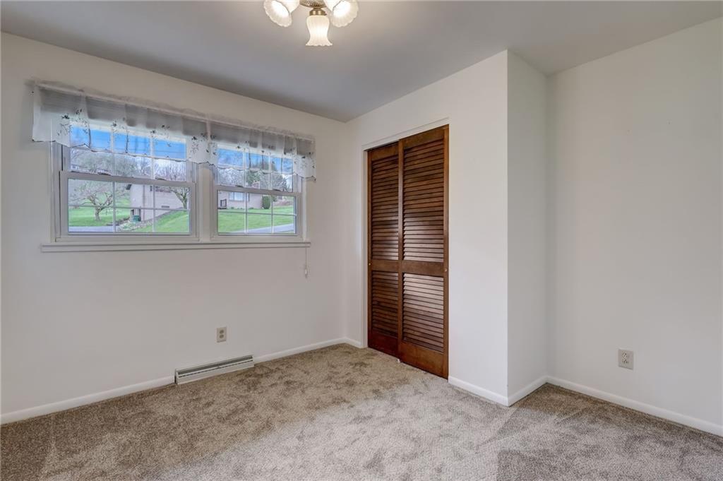 139 La Ray Drive Butler, PA 16001 - Photo 19 of 31 an empty room with windows