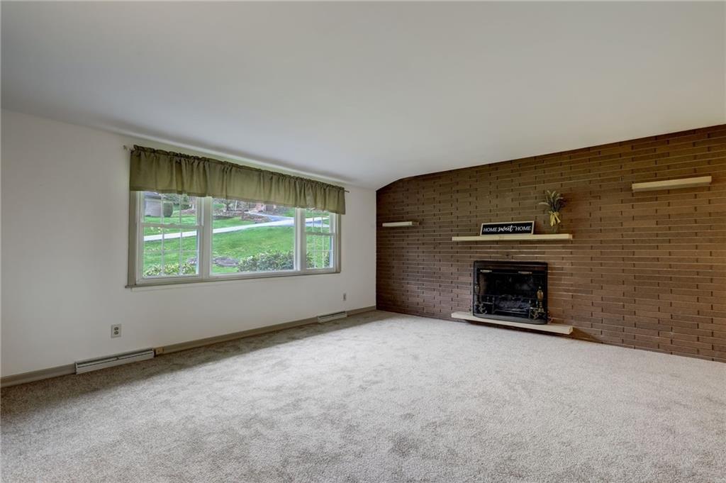 139 La Ray Drive Butler, PA 16001 - Photo 5 of 31 an empty room with windows
