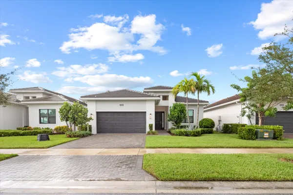$3,700 | 5546 St Armands Way, Westlake, FL 33470