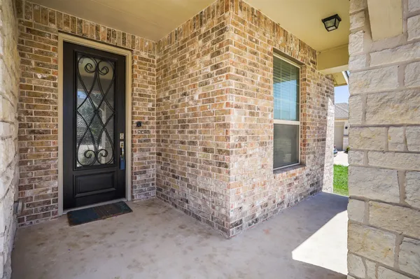 $2,800 | 7108 Garnet Mill Lane, Austin, TX 78744