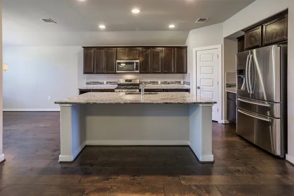 $2,800 | 7108 Garnet Mill Lane, Austin, TX 78744